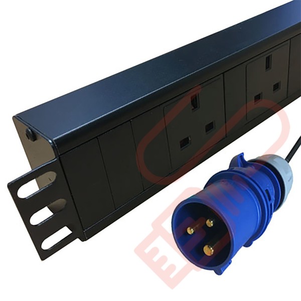 Horizontal PDU UK Socket to 16 Amp Commando Plug